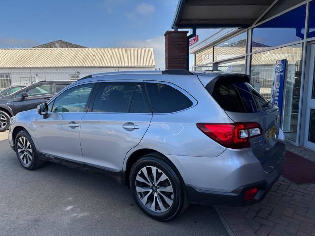 2017 Subaru Outback 2.5i SE Premium 5dr Lineartronic
