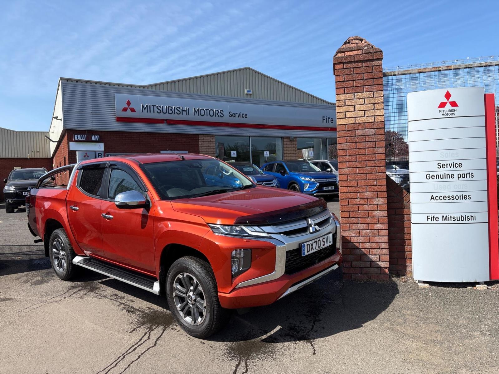 2020 Mitsubishi L200