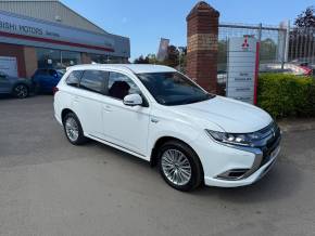 MITSUBISHI OUTLANDER 2019 (19) at Fife Subaru Cupar