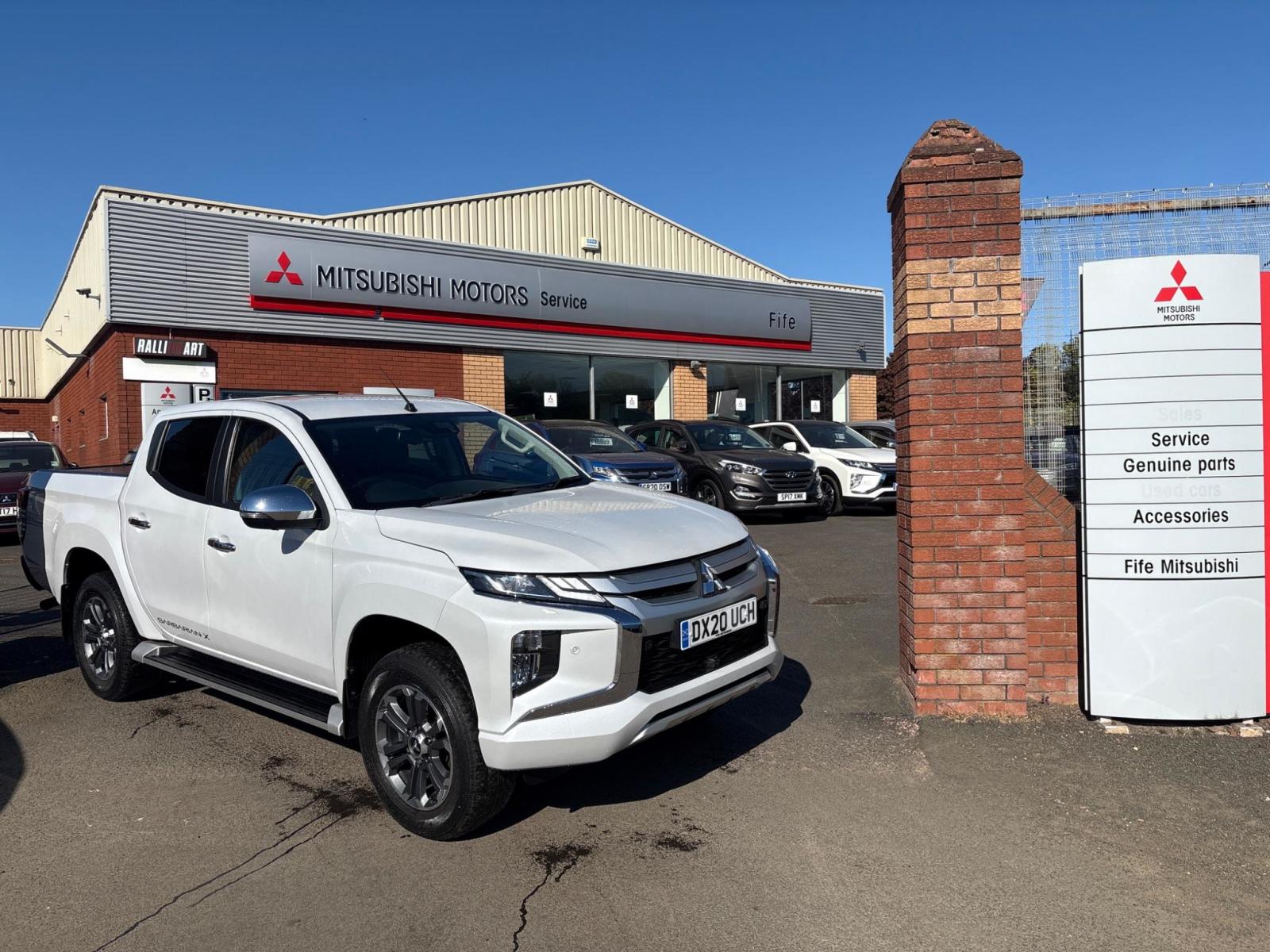 2020 Mitsubishi L200