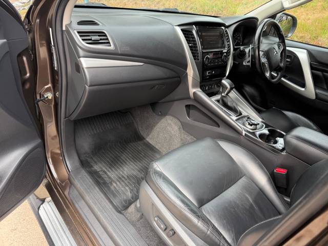 2021 Mitsubishi Shogun Sport 2.4 DI-DC 4 5dr Auto 4WD