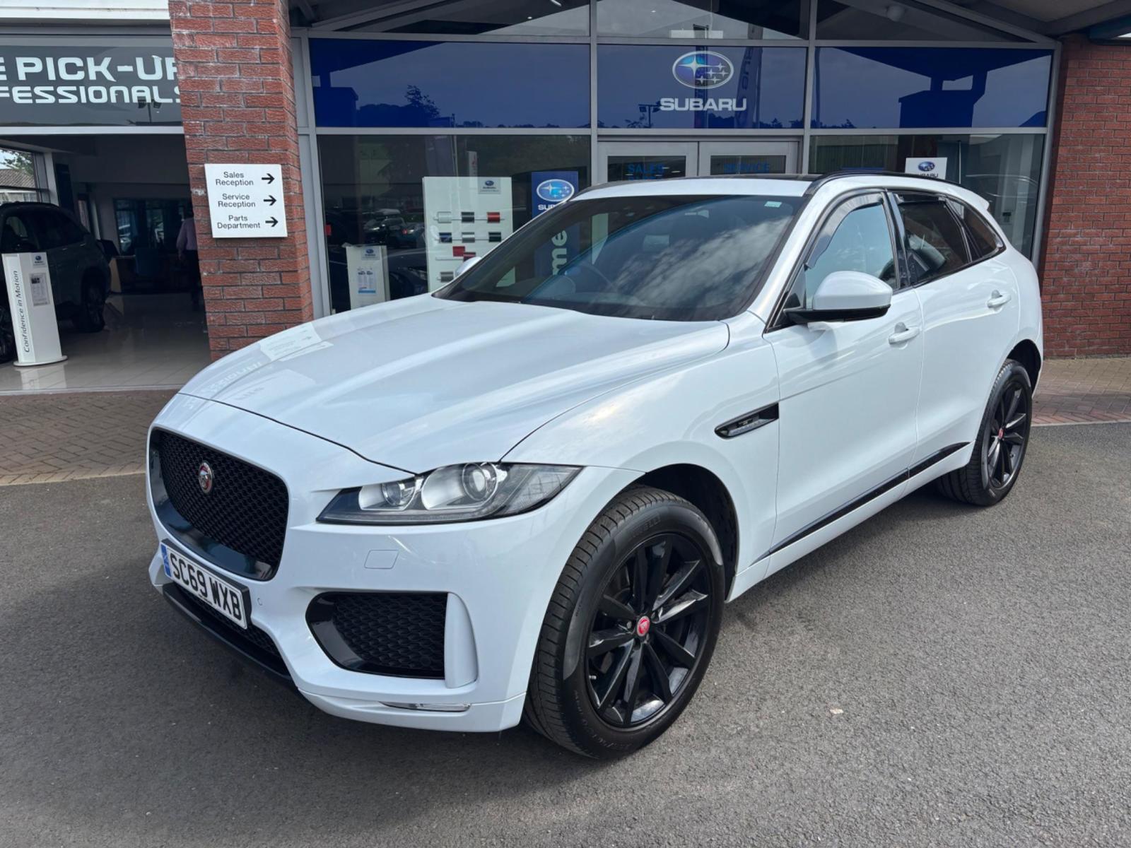 2019 Jaguar F-Pace