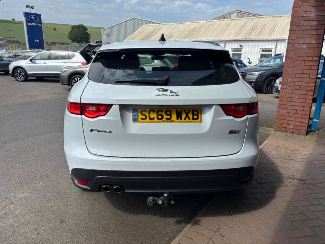 2019 Jaguar F-Pace 2.0 D180 Chequered Flag Auto AWD Euro 6 (s/s) 5dr
