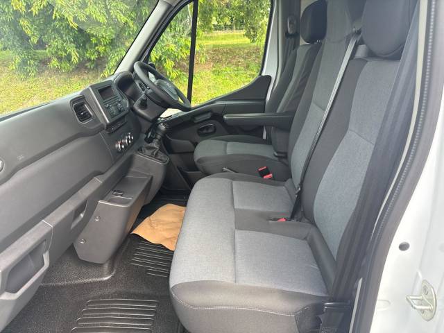 2024 Nissan Interstar 2.3 dci 150ps H2 Acenta Van