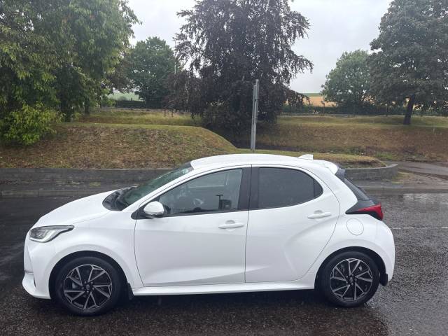 2022 Toyota Yaris 1.5 Hybrid Design 5dr CVT