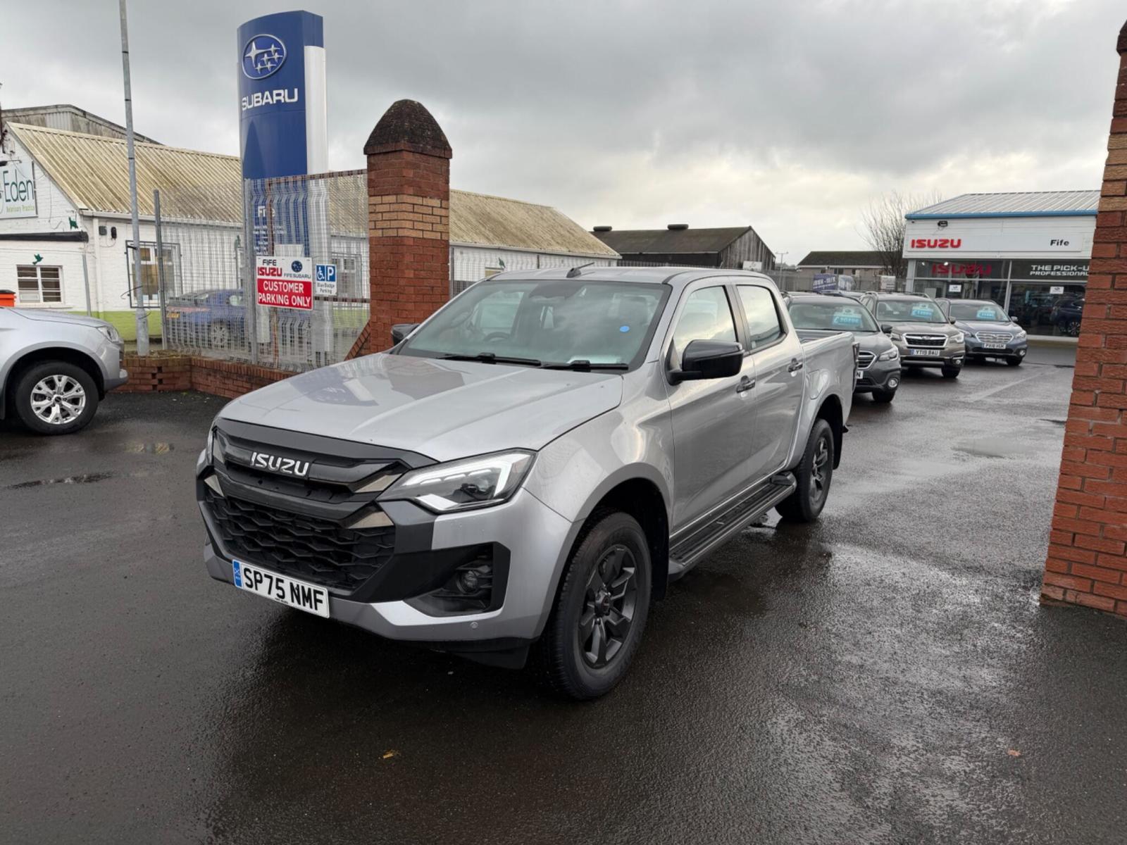 2025 Isuzu D-max