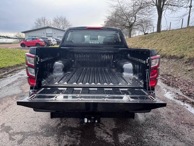 2025 Isuzu D-max 1.9 V-Cross Double Cab 4x4 Auto