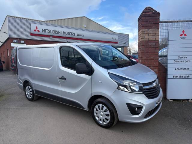 Vauxhall Vivaro 2700 1.6CDTI 120PS Sportive H1 Van Panel Van Diesel SILVER