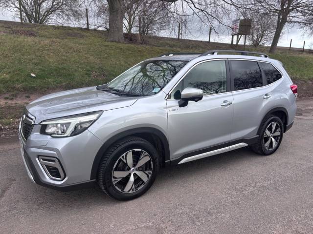 Subaru Forester 2.0i e-Boxer XE Premium 5dr Lineartronic Estate Petrol/Electric Hybrid SILVER