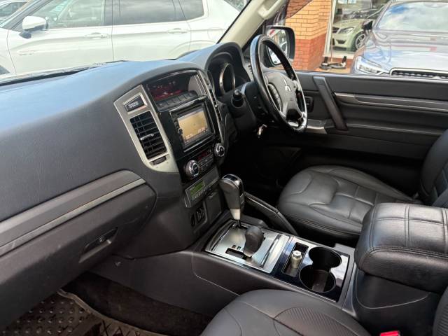 2014 Mitsubishi Shogun 3.2 DI-DC Barbarian Van Auto