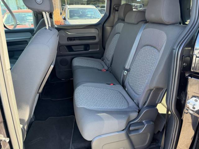 2024 Volkswagen Id. Buzz Pro 77kWh Life Auto 5dr