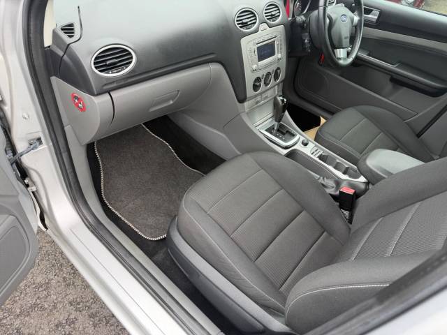 2011 Ford Focus 1.6 Sport Auto 5dr