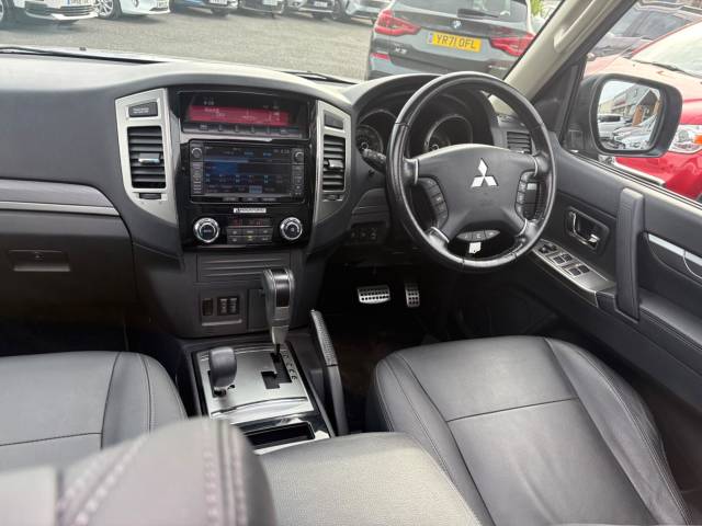 2017 Mitsubishi Shogun 3.2 DI-DC SG3 Auto 4WD Euro 6 5dr LWB