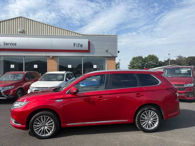 2021 Mitsubishi Outlander 2.4h TwinMotor 13.8kWh Dynamic CVT 4WD Euro 6 (s/s) 5dr