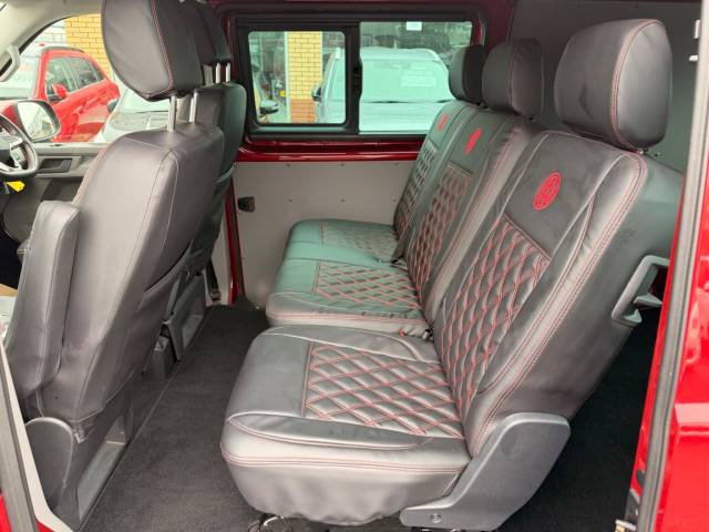 2024 Volkswagen Transporter 2.0 TDI T30 Highline Kombi Double Cab 5dr Diesel Manual FWD SWB Euro 6 (s/s) (150 ps)