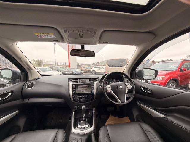 2021 Nissan Navara 2.3 dCi N-Guard Pickup Double Cab 4dr Diesel Auto 4WD Euro 6 (190 ps)