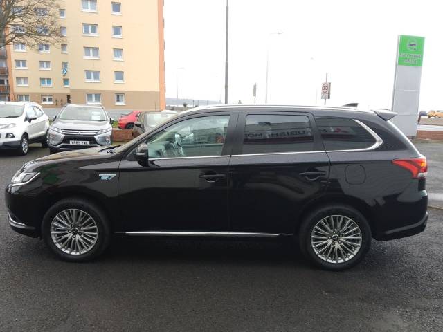 2020 Mitsubishi Outlander 2.4h TwinMotor 13.8kWh Design CVT 4WD Euro 6 (s/s) 5dr