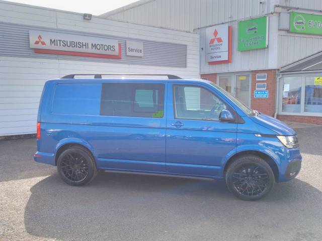 2021 Volkswagen Transporter 2.0 TDI T30 Highline Kombi Double Cab 5dr Diesel DSG FWD SWB Euro 6 (s/s) (150 ps)