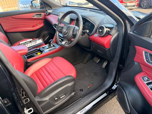 2023 MG MG HS 1.5 T-GDI Trophy DCT Euro 6 (s/s) 5dr