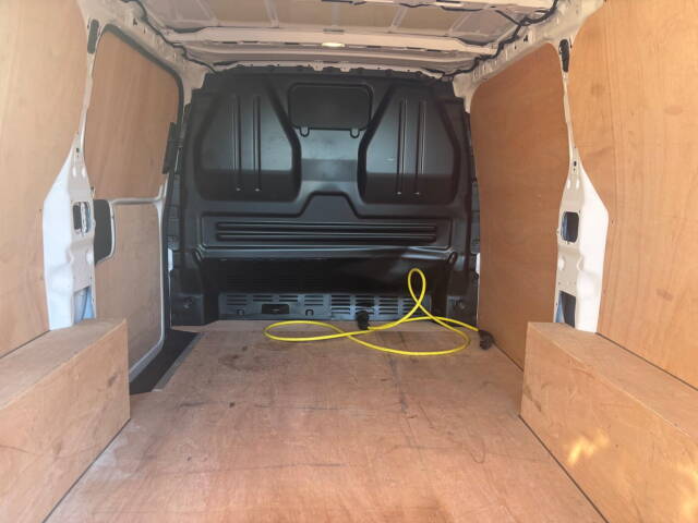 2025 Volkswagen e-Transporter T32 65kWh Commerce Plus Auto RWD SWB 5dr
